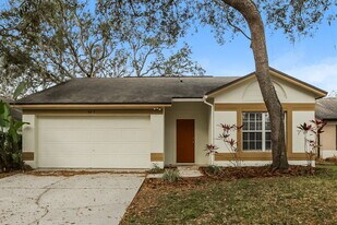 4017 Levonshire Pl in Valrico, FL - Building Photo