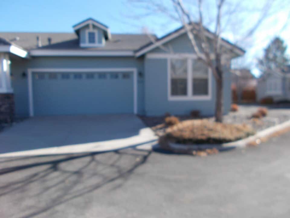 6570 Aston Cir in Sparks, NV - Building Photo
