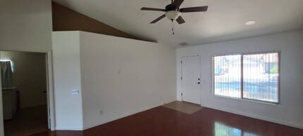 8409 W Dreyfus Dr in Peoria, AZ - Building Photo - Building Photo