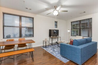 1016 18th Ave S in Nashville, TN - Building Photo - Building Photo