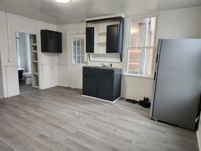 16 3rd St in Norwich, CT - Foto de edificio - Building Photo