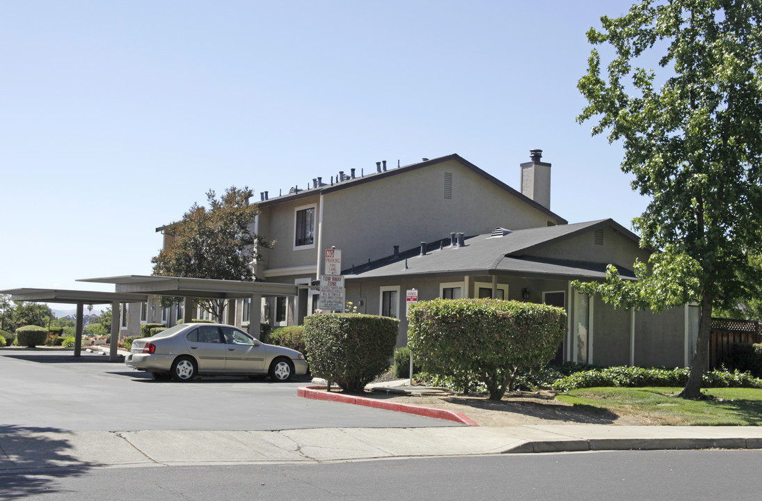 Livermore Downs Condominiums in Livermore, CA - Building Photo