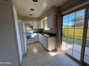 1425 E Desert Cove Ave in Phoenix, AZ - Building Photo - Building Photo