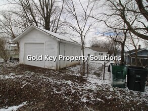 605 W 10th St in Muncie, IN - Building Photo - Building Photo