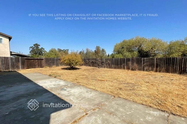 1207 Humphrey Dr in Suisun City, CA - Building Photo - Building Photo