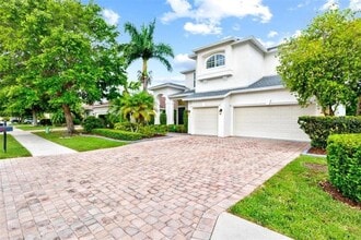 3811 66th Dr E in Sarasota, FL - Building Photo - Building Photo