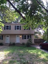 647 Saltzman Rd in Severna Park, MD - Building Photo