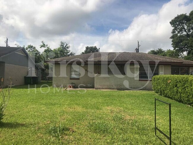 property at 5210 Greylog Dr