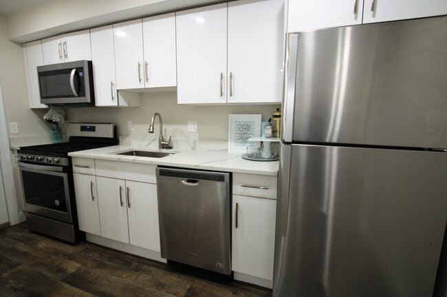 59 Strathmore Rd, Unit 1 in Boston, MA - Building Photo - Building Photo