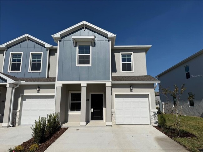 property at 2725 Skyline Lp