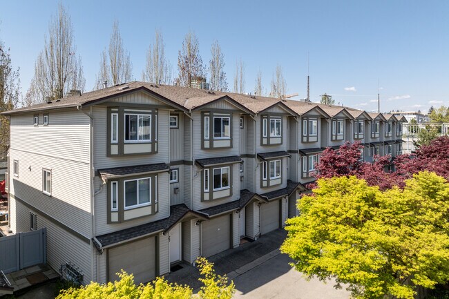 Central City Place in Surrey, BC - Building Photo - Primary Photo