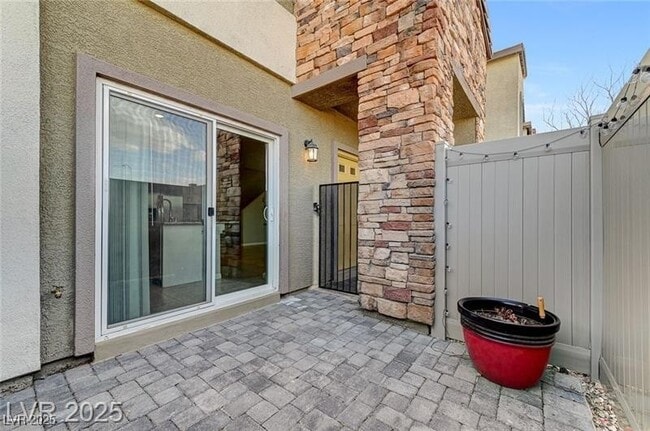property at 534 Lassen Falls Ct