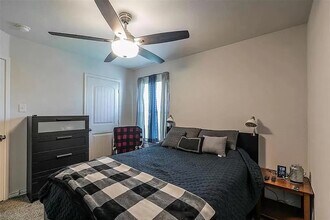 1602 Blue Jay Dr in Ennis, TX - Building Photo - Building Photo