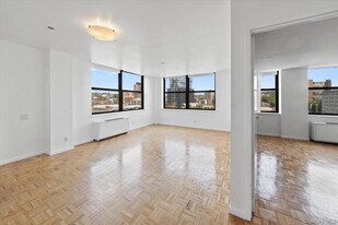 23 Water Grant St in Yonkers, NY - Building Photo