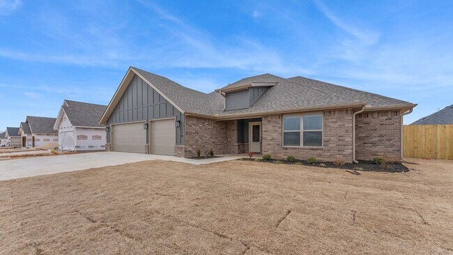 116 N Panther Ave in Farmington, AR - Building Photo - Building Photo