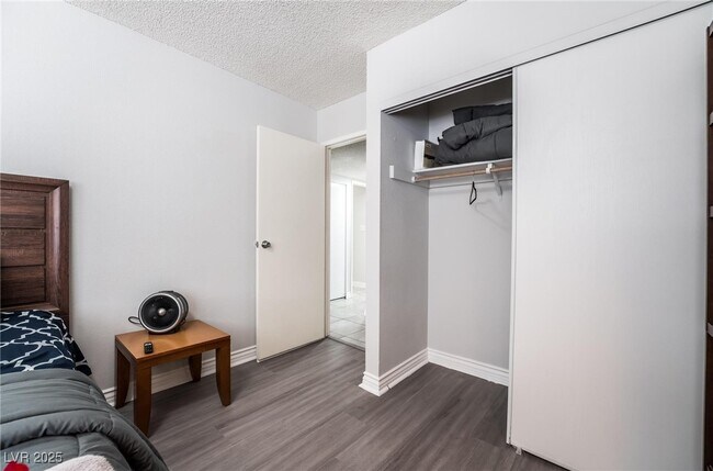 property at 6467 W Pawlow Ave