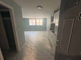 702-704-704 Fifth Ave, Unit D1 in Asbury Park, NJ - Building Photo