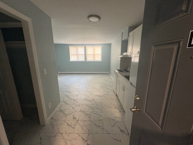 702-704-704 Fifth Ave