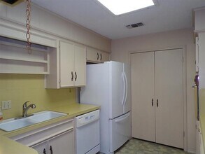 151 Riverside Dr in Kingsland, TX - Building Photo - Building Photo