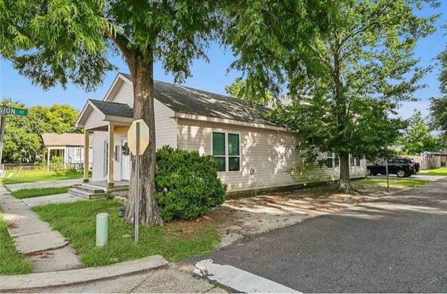 3701 Derbigny St in Metairie, LA - Building Photo - Building Photo