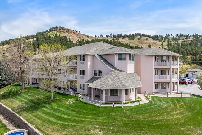 Holiday Hills Estates Senior Apartments in Rapid City, SD - Building Photo - Primary Photo