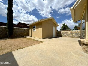 1753 Gregory Jarvis Dr in El Paso, TX - Building Photo - Building Photo