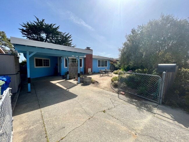 340 Archer St in Monterey, CA - Building Photo - Building Photo