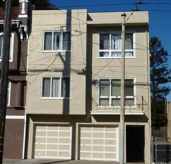 723 8th Ave, Unit 723 8thAve - LargeBedroom