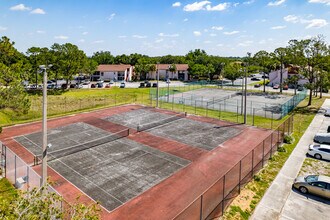 Lemon Tree Condominiums in Orlando, FL - Foto de edificio - Building Photo