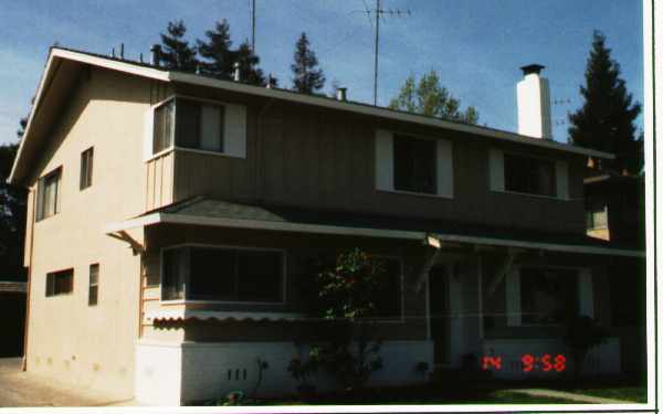 836 Blair Ave in Sunnyvale, CA - Foto de edificio - Building Photo