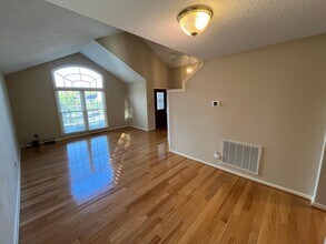 103 Wabash Cir in Cary, NC - Building Photo - Building Photo