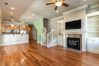 2583 Frontier Elm Dr in Fayetteville, AR - Building Photo - Building Photo