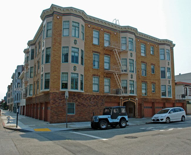 1200 15th Ave in San Francisco, CA - Building Photo - Building Photo