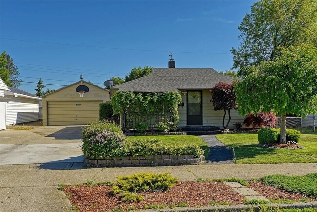 3015 W Eloika Ave in Spokane, WA - Building Photo - Building Photo
