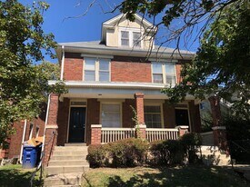 88-90-90 E 4th Ave in Columbus, OH - Building Photo