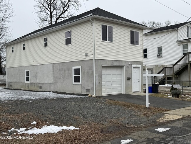 14 Brookside Ave in Keansburg, NJ - Building Photo - Building Photo