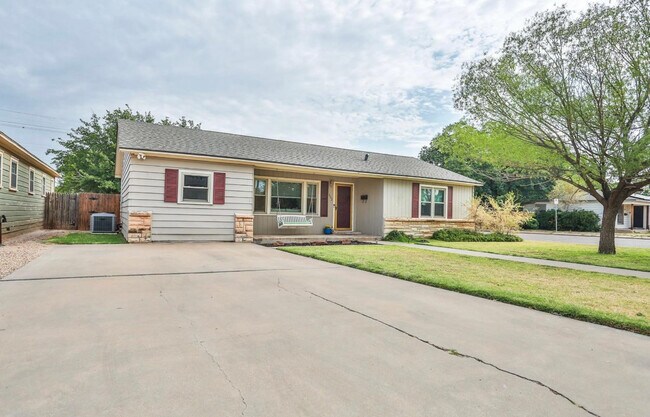 3802 33rd St in Lubbock, TX - Building Photo - Building Photo