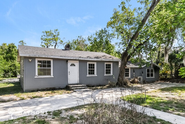 property at 1904 Elm St