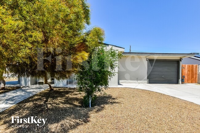1801 Canosa Ave in Las Vegas, NV - Building Photo - Building Photo
