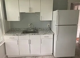 123 Harmony St in Bridgeport, CT - Building Photo
