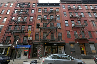 243 Mulberry St in New York, NY - Building Photo - Building Photo