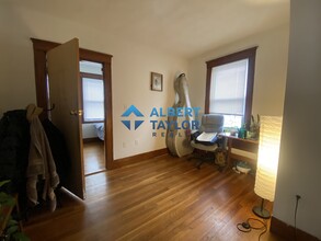 230 S Huntington Ave, Unit 2 in Boston, MA - Building Photo - Building Photo