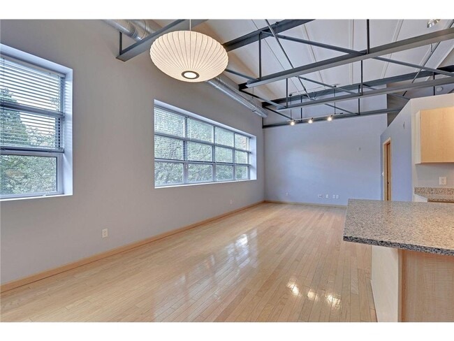 111 E Franklin Ave in Minneapolis, MN - Building Photo - Building Photo