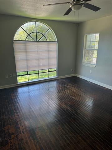 1700 W Waco Dr in Waco, TX - Building Photo - Building Photo