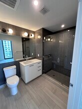 70 NW 31st St, Unit 601 in Miami, FL - Building Photo - Building Photo