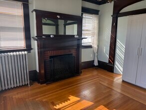 66 Riverside St in Lowell, MA - Building Photo - Building Photo