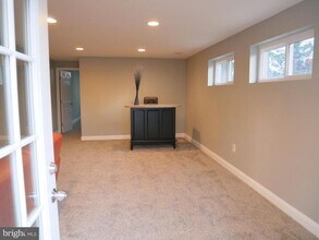 1805 Arcola Ave in Silver Spring, MD - Building Photo - Building Photo