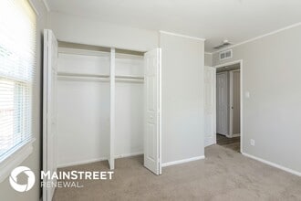 4030 Kalmar Dr in Indianapolis, IN - Building Photo - Building Photo