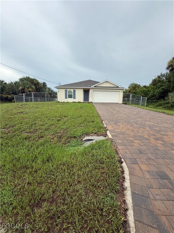 property at 3051 S Beechwood Cir
