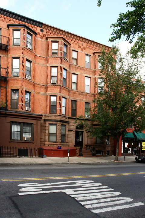 64 7th Ave in Brooklyn, NY - Foto de edificio